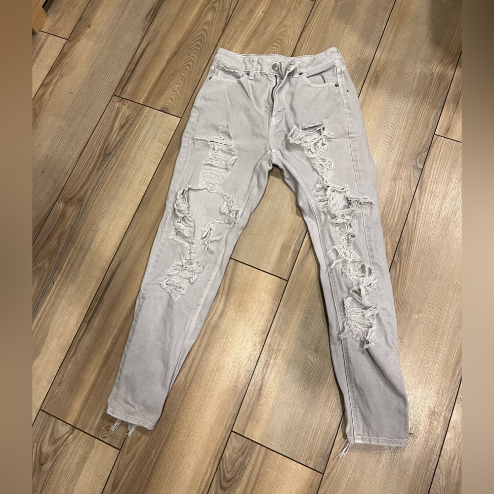 American eagle cream colored ripped jeans